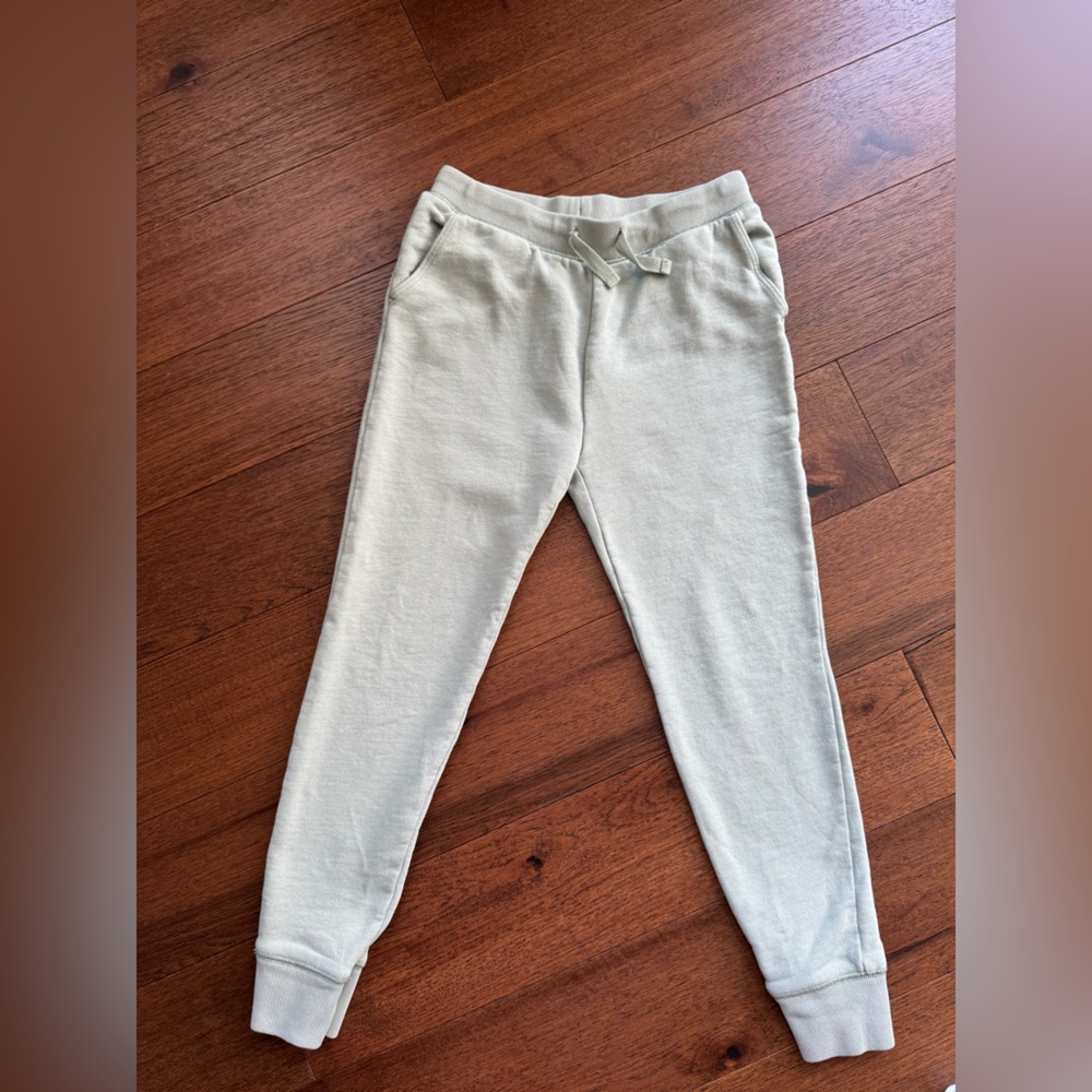 Like new J Crew cotton sweat pants for girls in size 10.